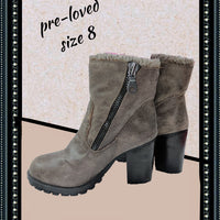 Mossimo boots - adorable - size 8 (b)