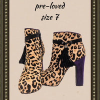 Cloth leopard bootie shoes - adorable - size 7