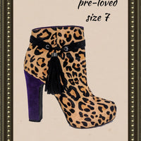 Cloth leopard bootie shoes - adorable - size 7